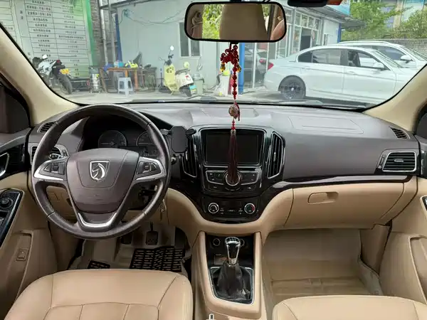 Baojun 730 2014