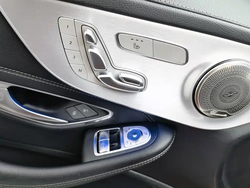 Mercedes-Benz C-Class 2019 — фото 9