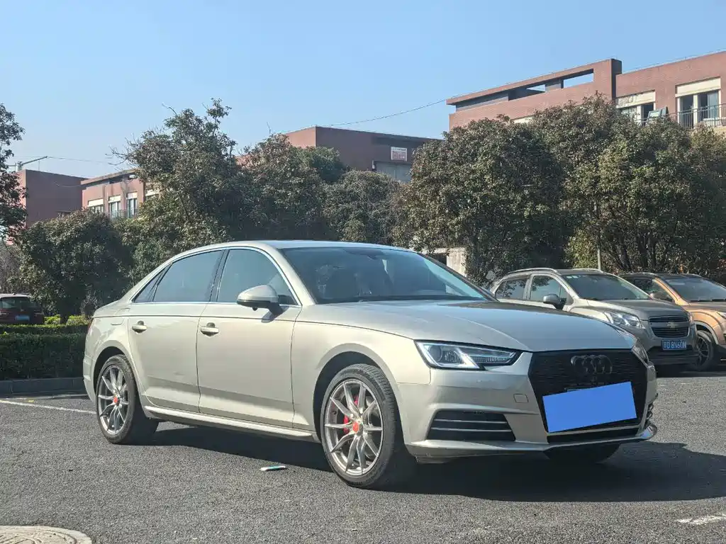 Audi A4L 2016 — фото 11