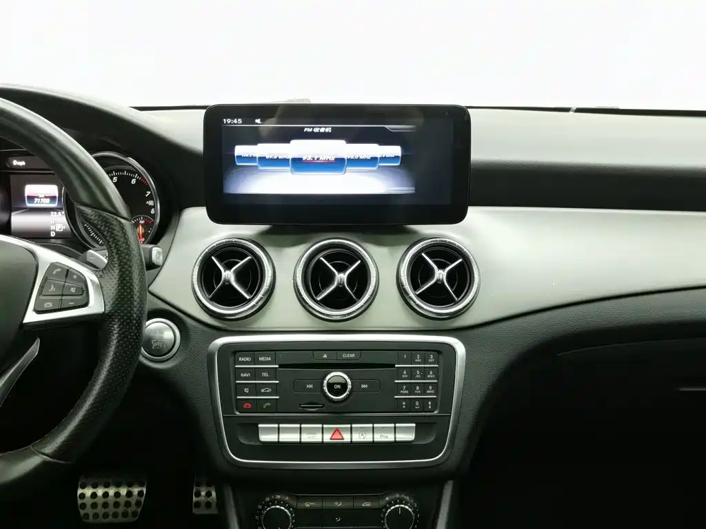 Mercedes-Benz CLA 2017 — фото 12