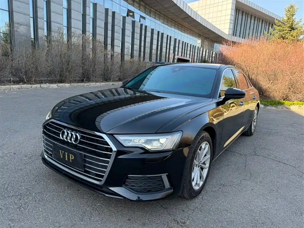 Audi A6L 2021 — фото 1