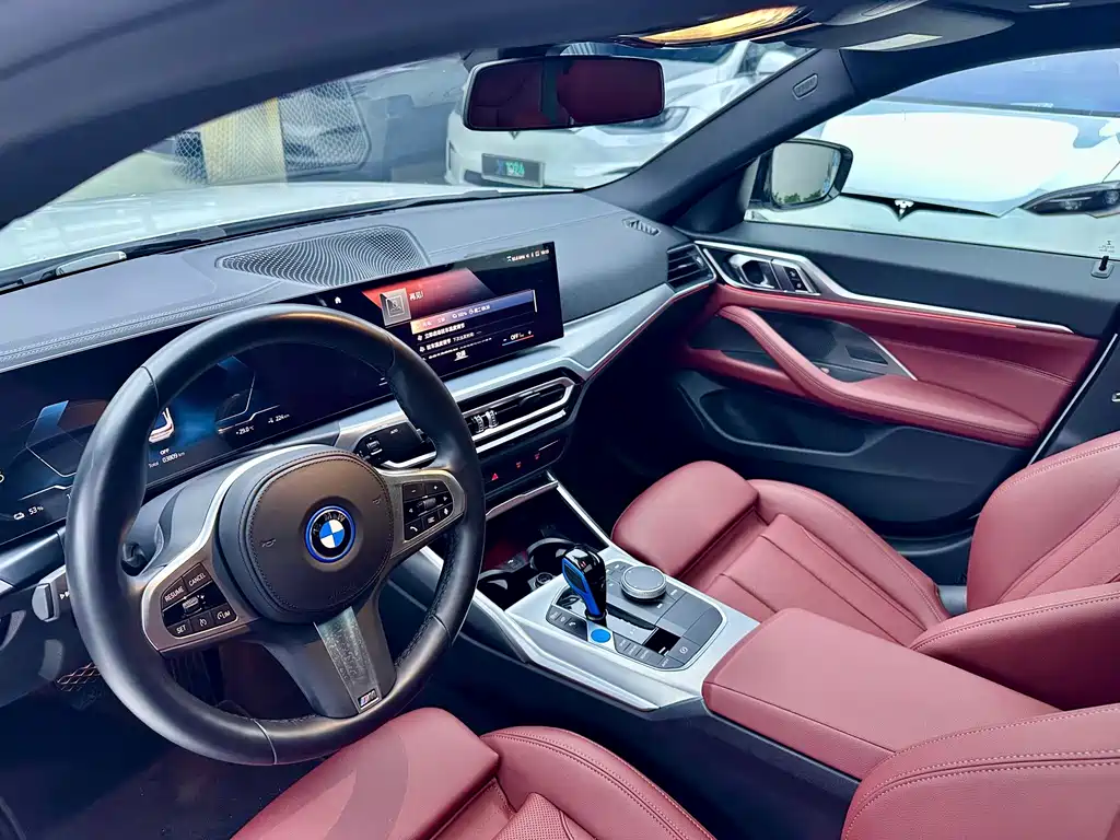 BMW i4 2026 — фото 13