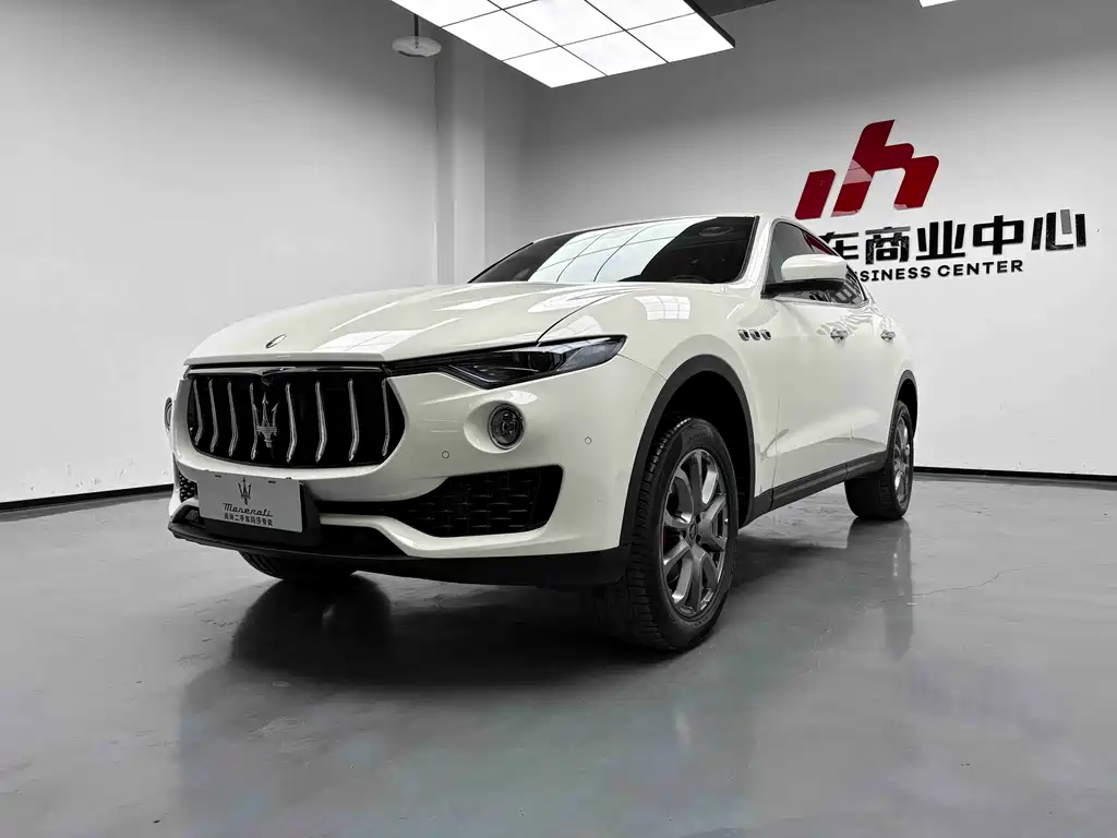 Maserati Levante 2021 — фото 1