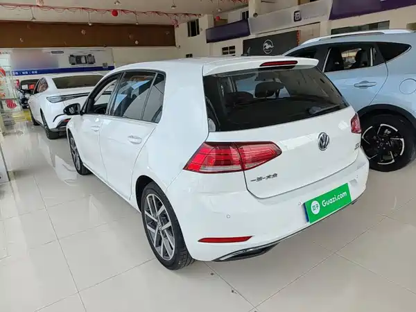 Volkswagen Golf 2020