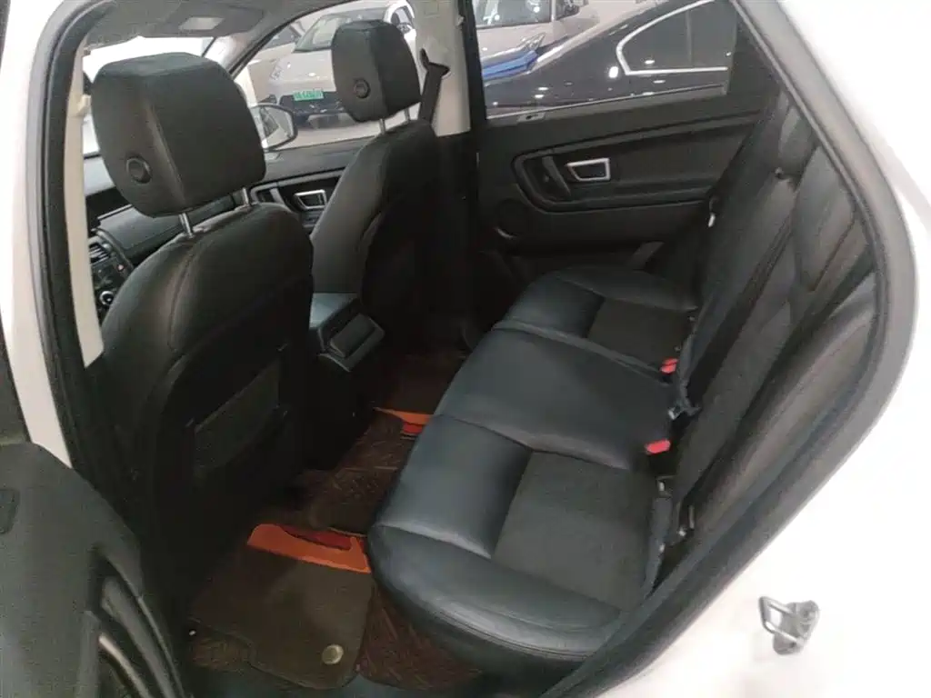 Land Rover Discovery Sport 2018 — фото 17