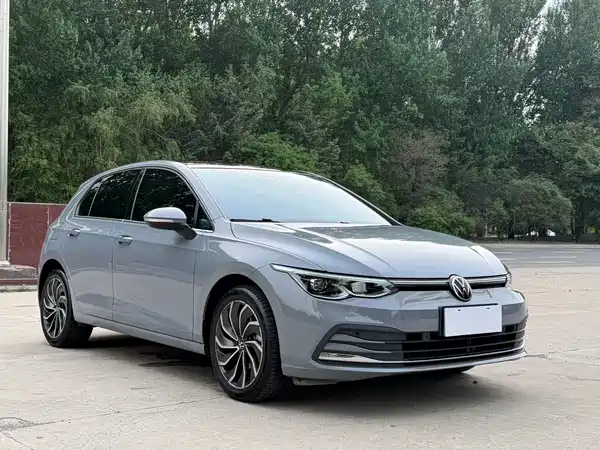 Volkswagen Golf 2023