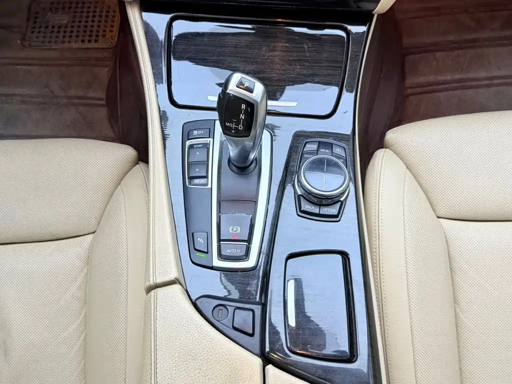 BMW 5 Series 2013 — фото 6