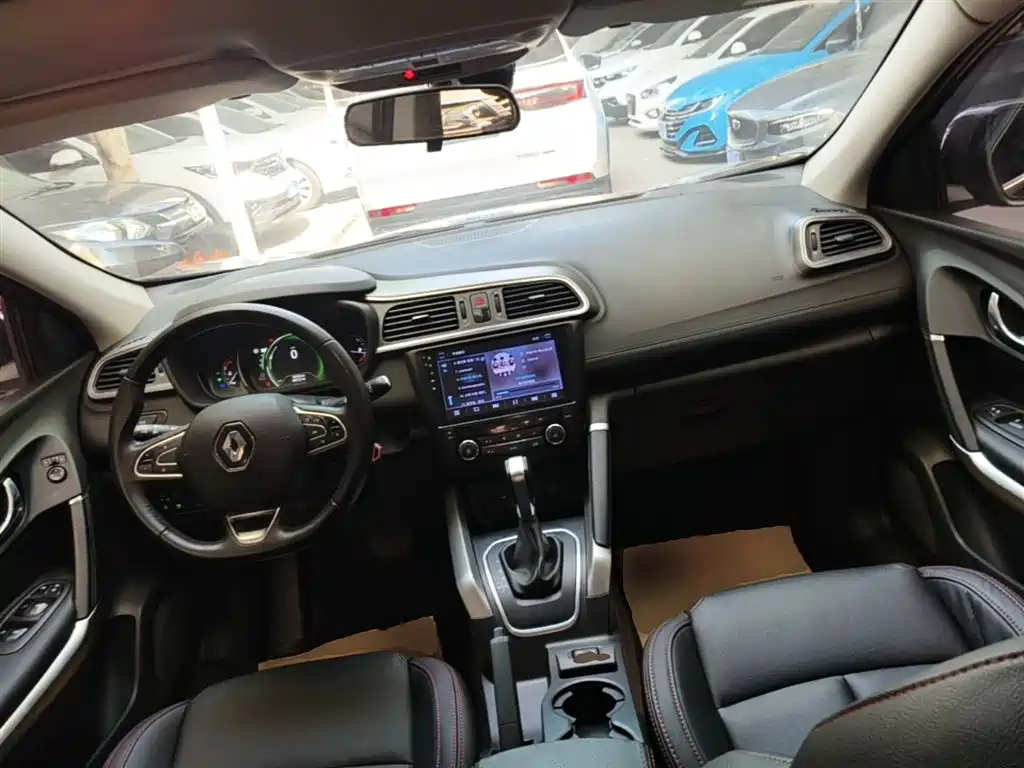 Renault Kadjar 2017 — фото 10