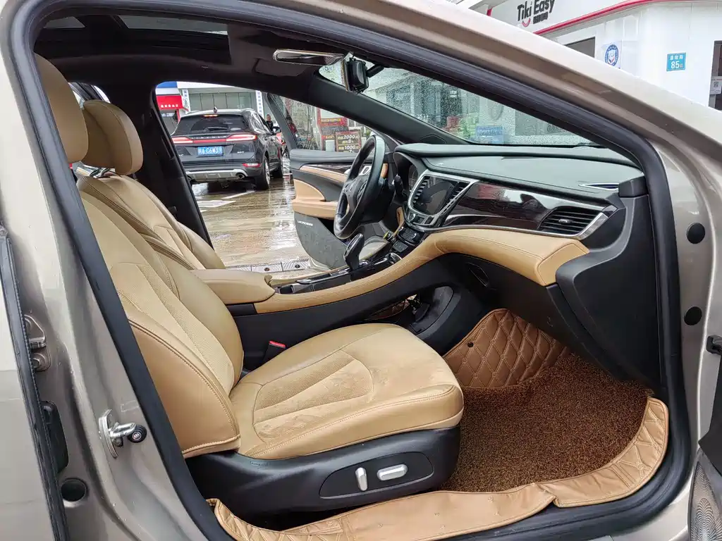 Buick LaCrosse 2017 — фото 10