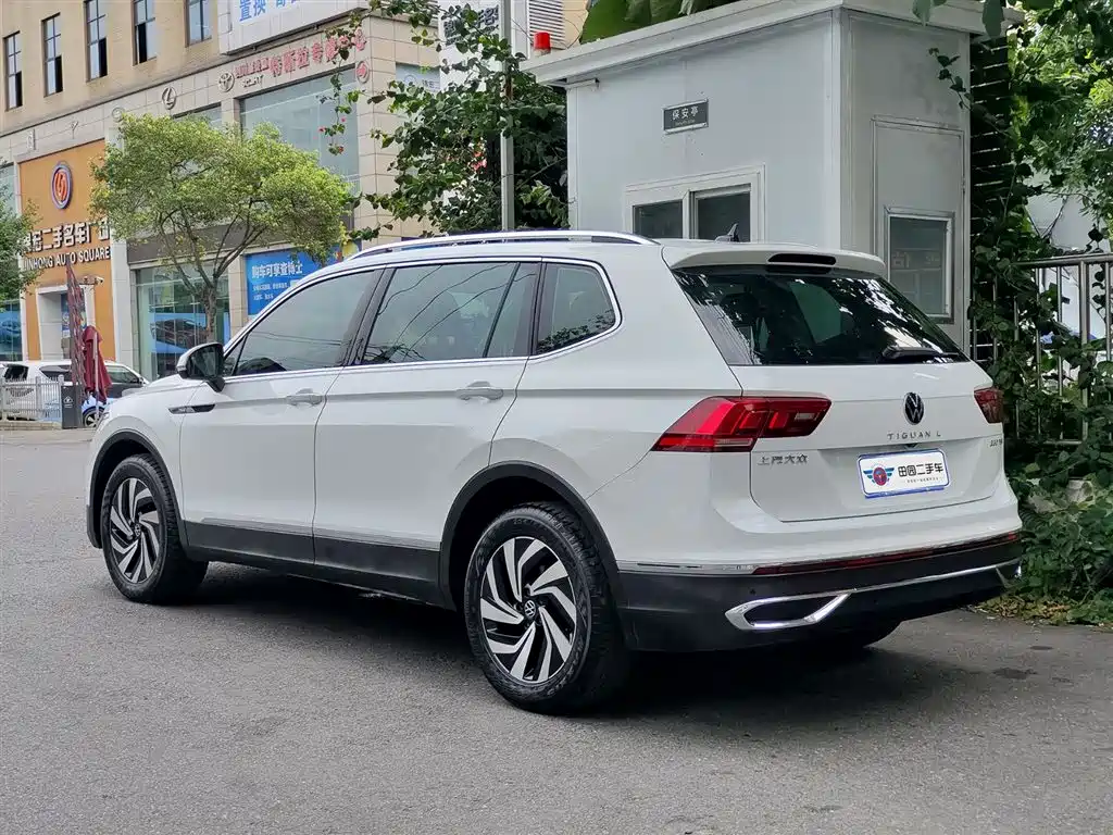 Volkswagen Tiguan L 2024
