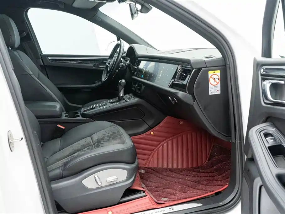 Porsche Macan 2015 — фото 23