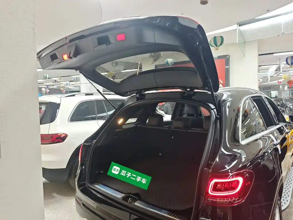 Mercedes-Benz GLC 2020 — фото 19
