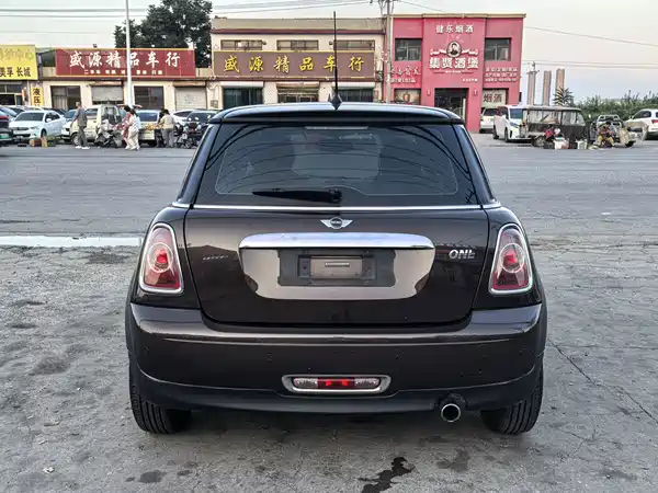 MINI 2012