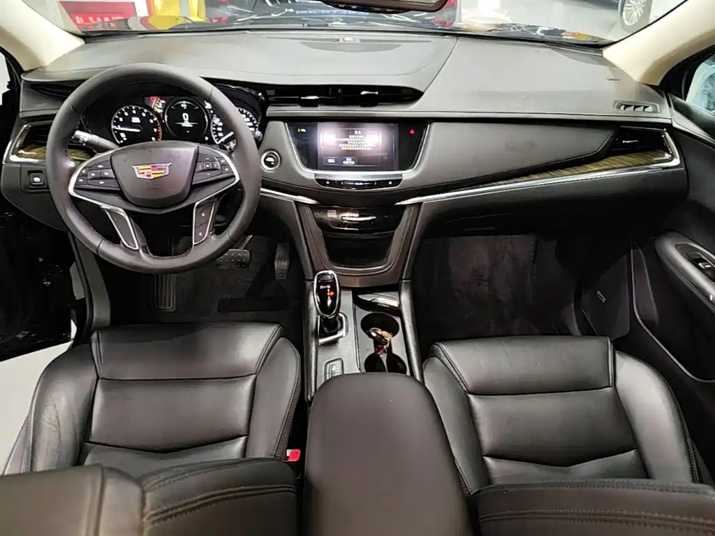 Cadillac XT5 2018 — фото 10