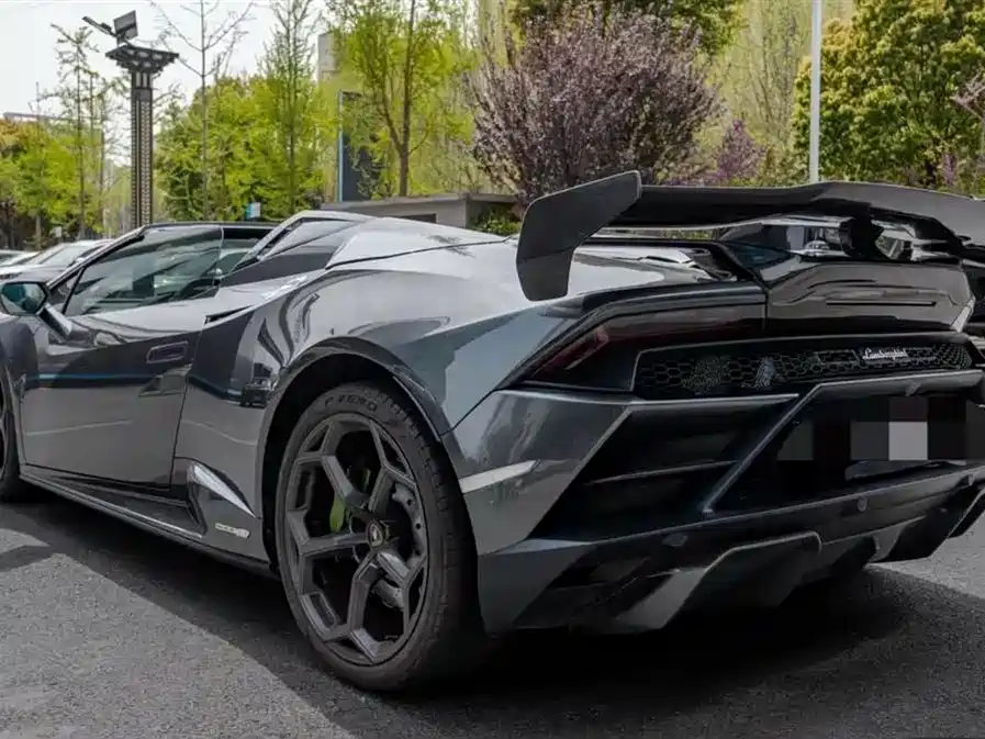 Lamborghini Huracán 2021 — фото 10