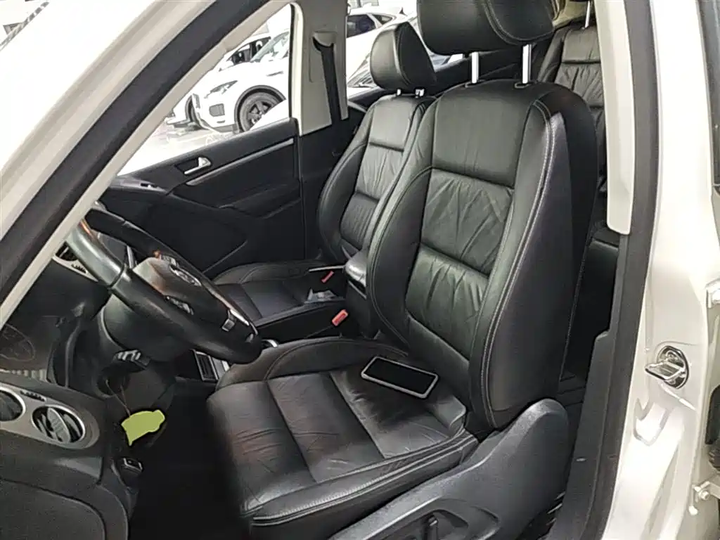 Volkswagen Tiguan 2017 — фото 15