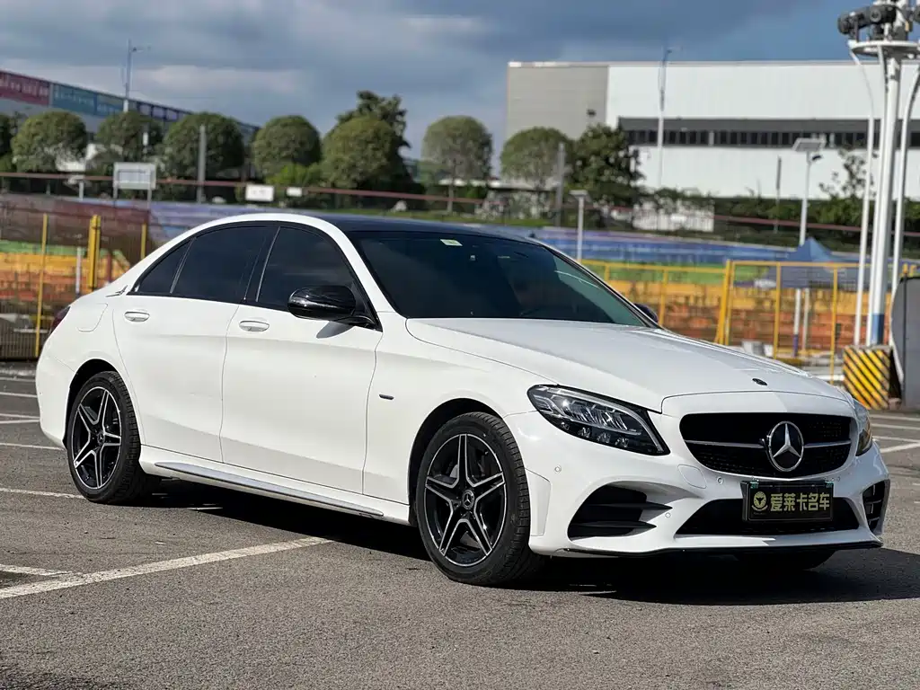 Mercedes-Benz C-Class 2021