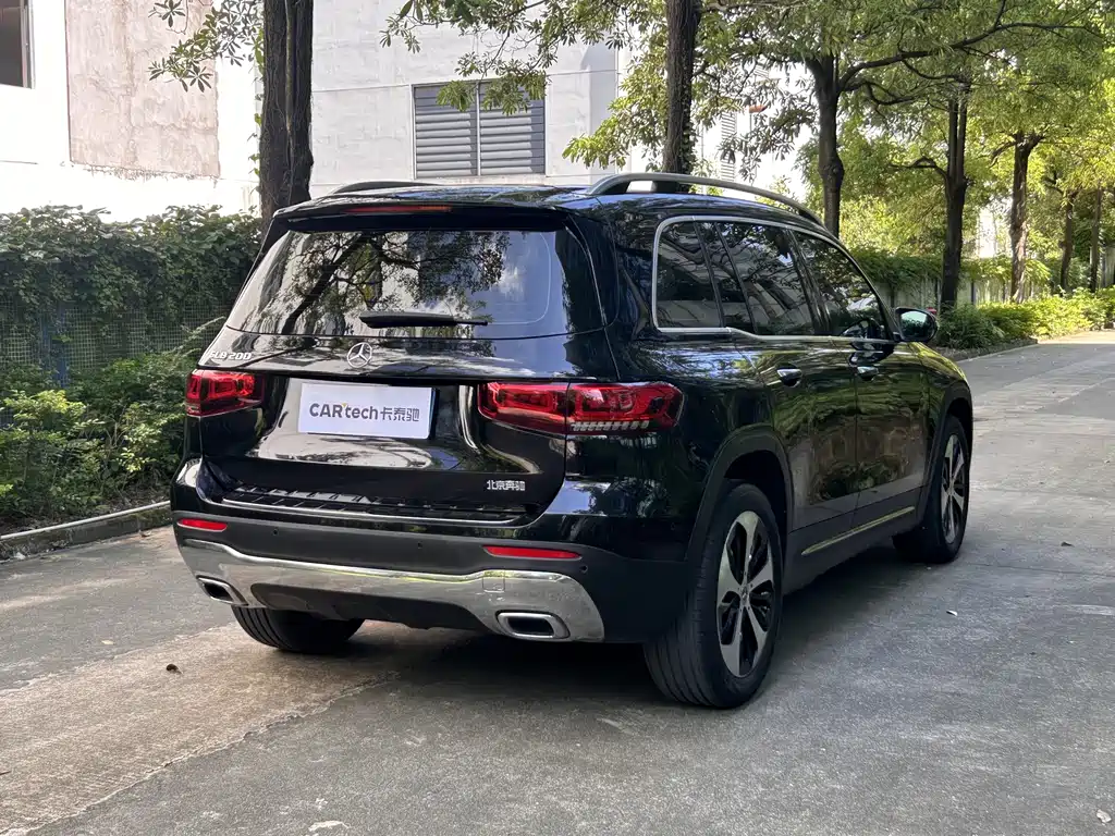 Mercedes-Benz GLB 2021