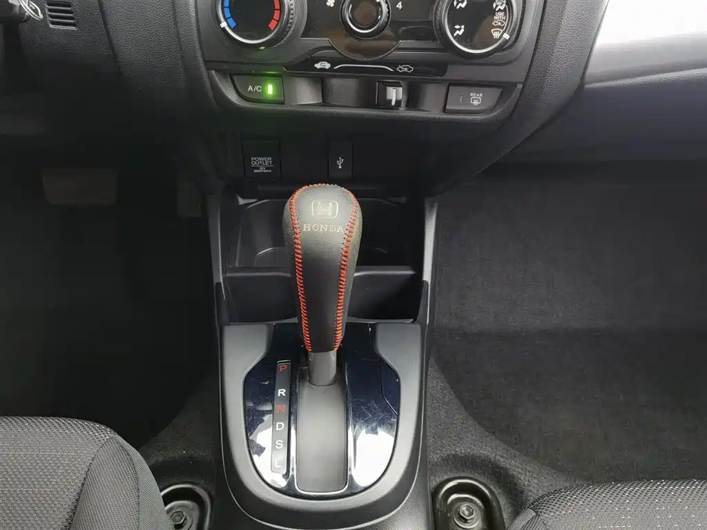 Honda Fit 2019 — фото 13