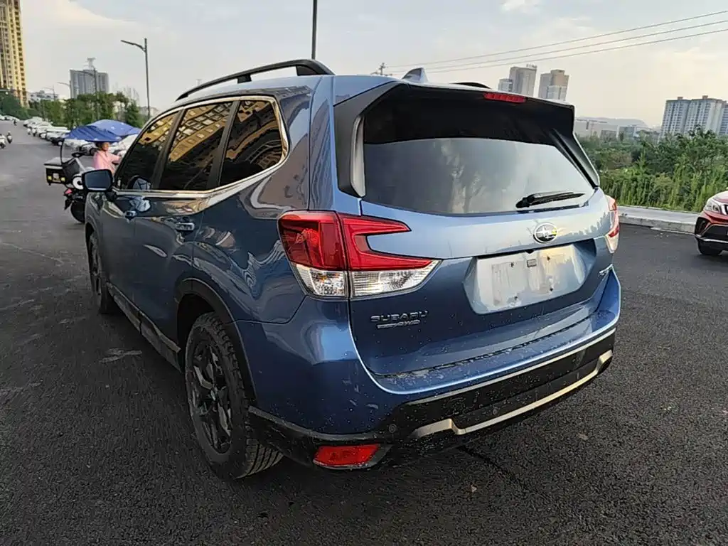 Subaru Forester 2018 — фото 5