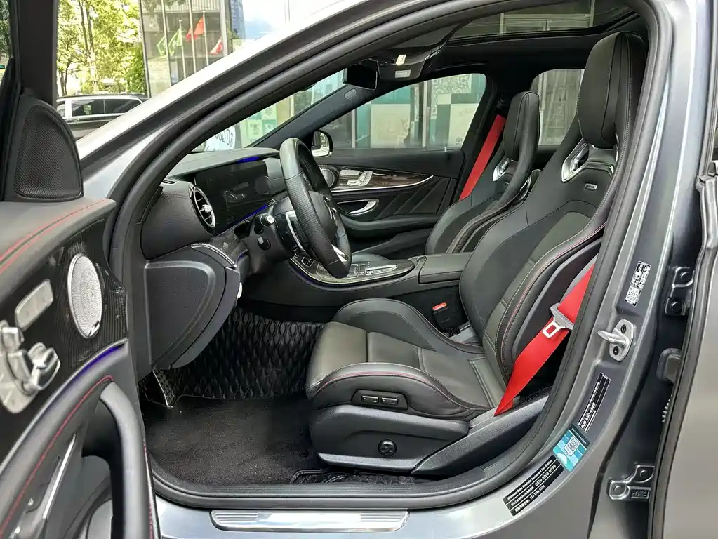 Mercedes-Benz E-Class AMG 2021 — фото 4