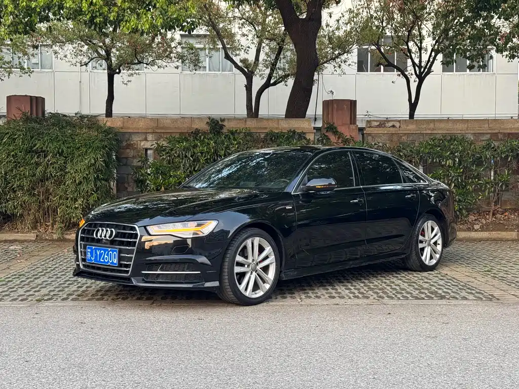 Audi A6L 2018 — фото 1