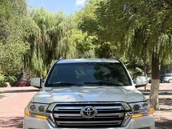Toyota Land Cruiser 2016