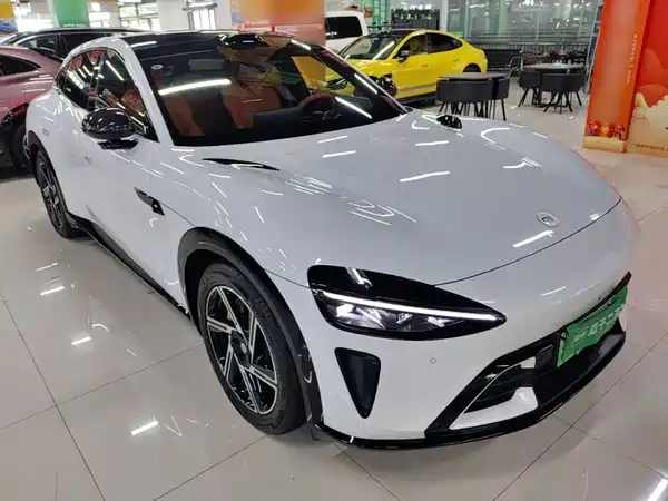 Xiaomi YU7 2025