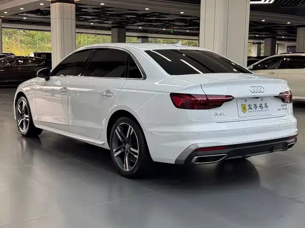 Audi A4L 2020