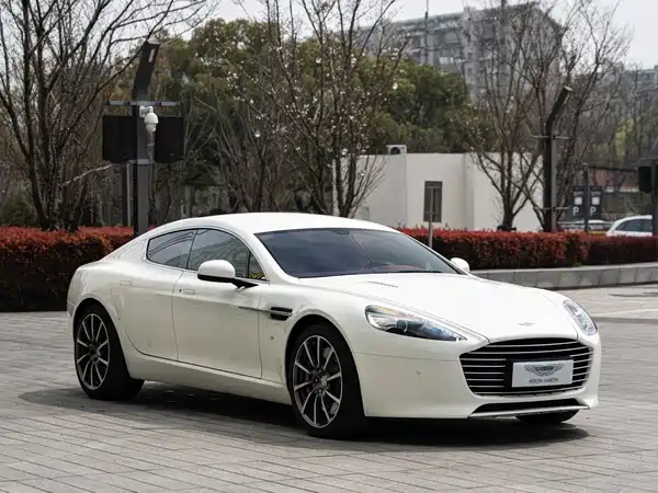 Aston Martin Rapide 2019