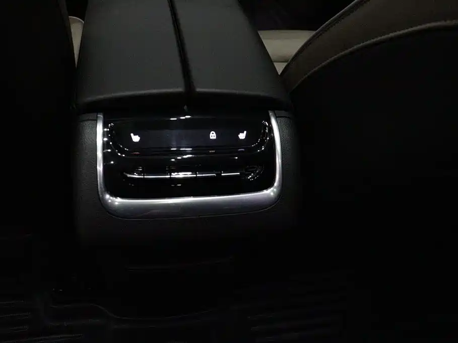 Buick Enclave 2023 — фото 10