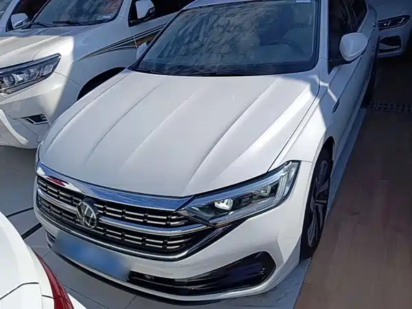 Volkswagen Sagitar 2023