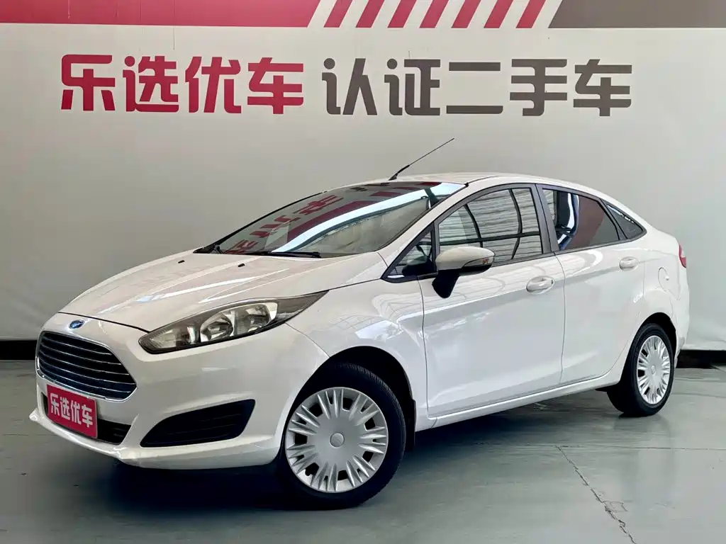 Ford Fiesta 2014 — фото 1