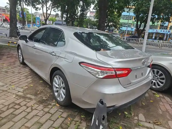 Toyota Camry 2019