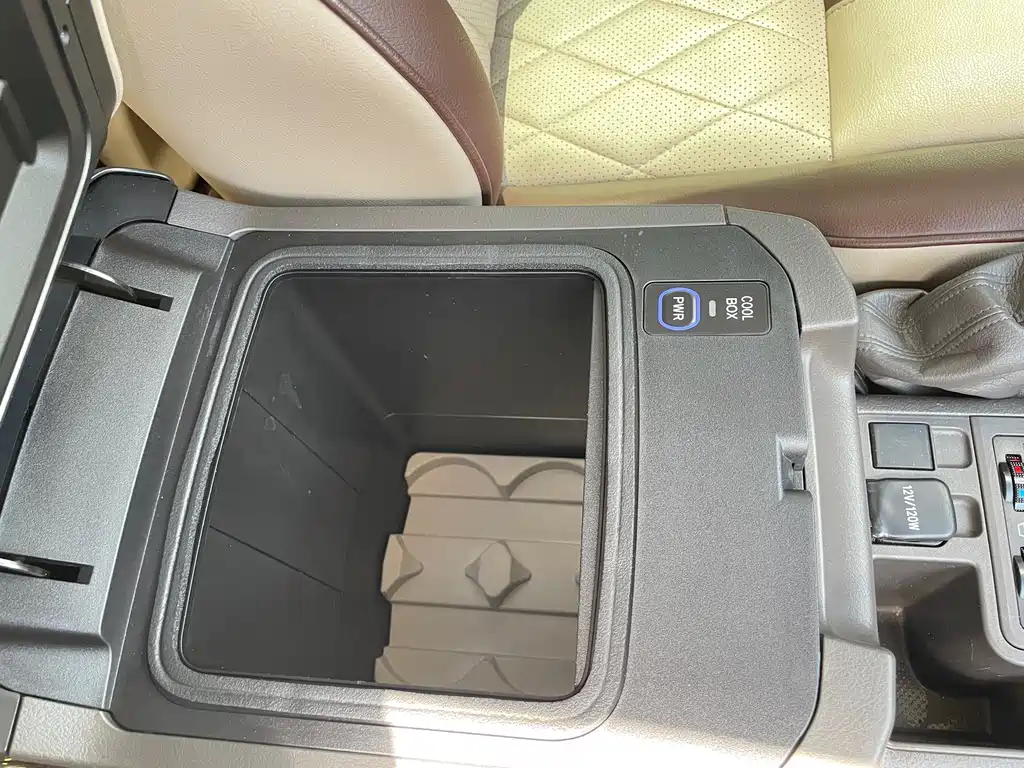 Toyota Prado 2020 — фото 14