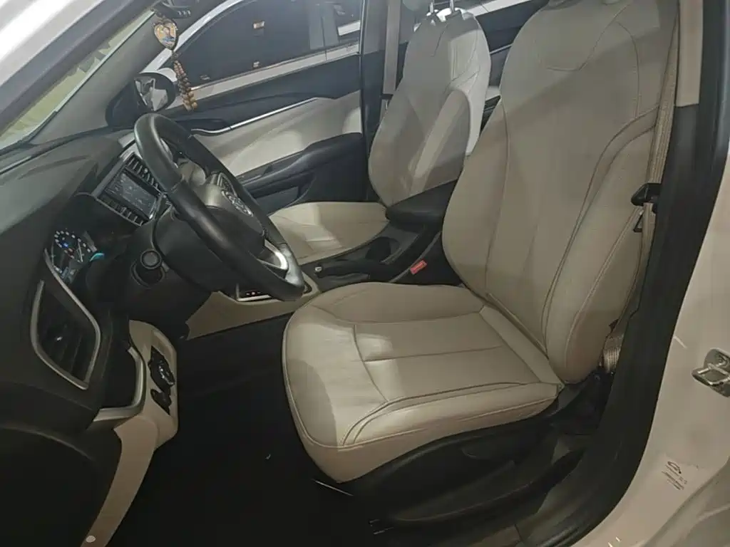 Buick Excelle 2020 — фото 15
