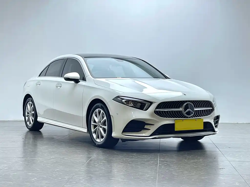 Mercedes-Benz A-Class 2022 — фото 19