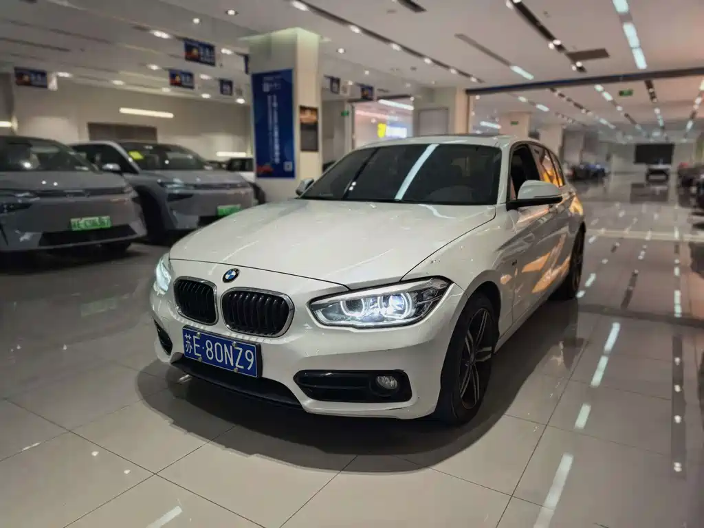 BMW 1 Series 2016 — фото 1