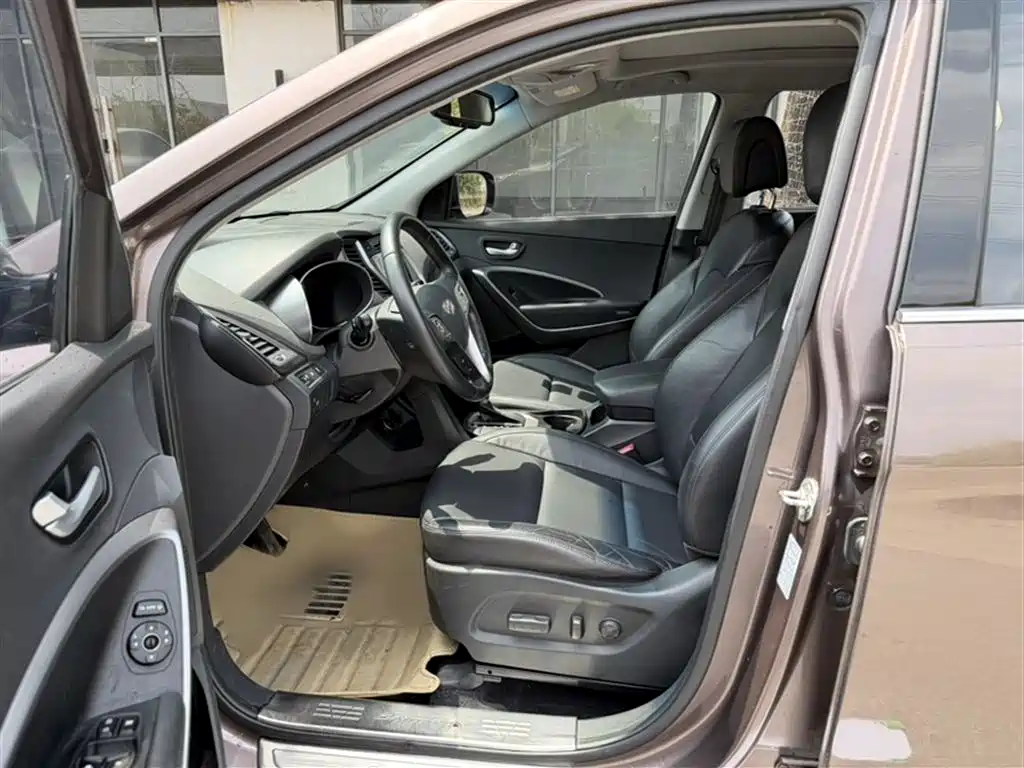 Hyundai Santa Fe 2016 — фото 15