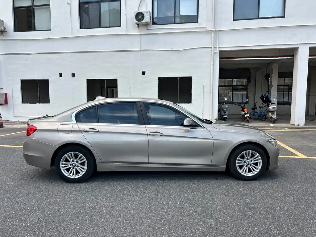 BMW 3 Series 2015 — фото 8