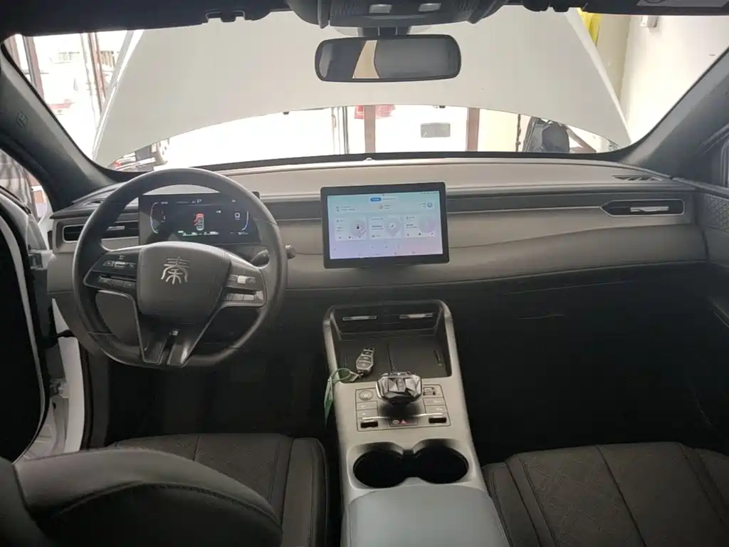BYD Qin PLUS 2025 — фото 10