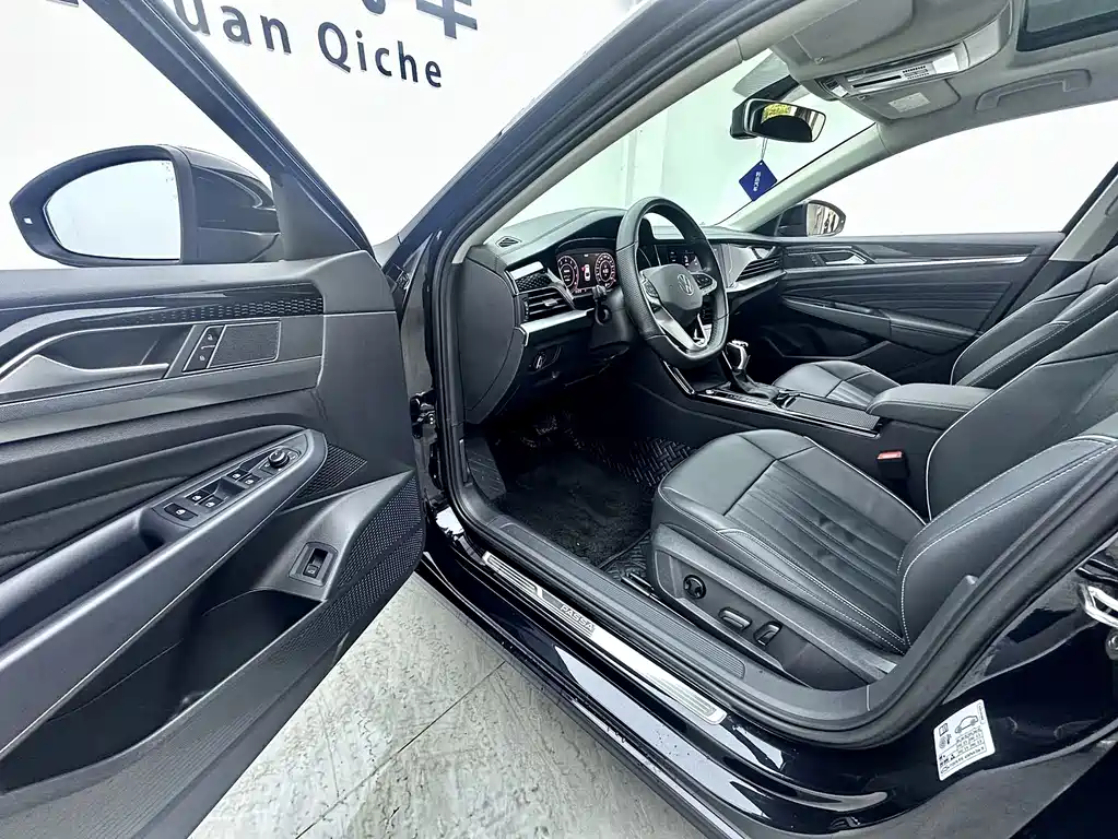 Volkswagen Passat 2022