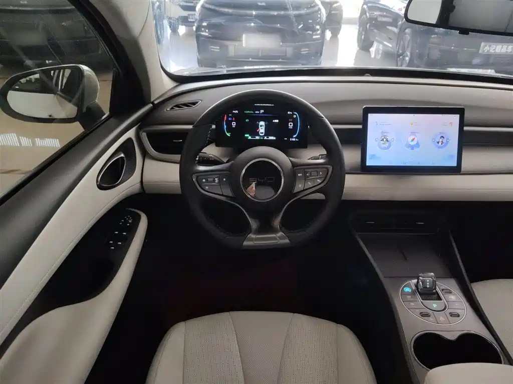 BYD Seal 05 DM-i 2025 — фото 11