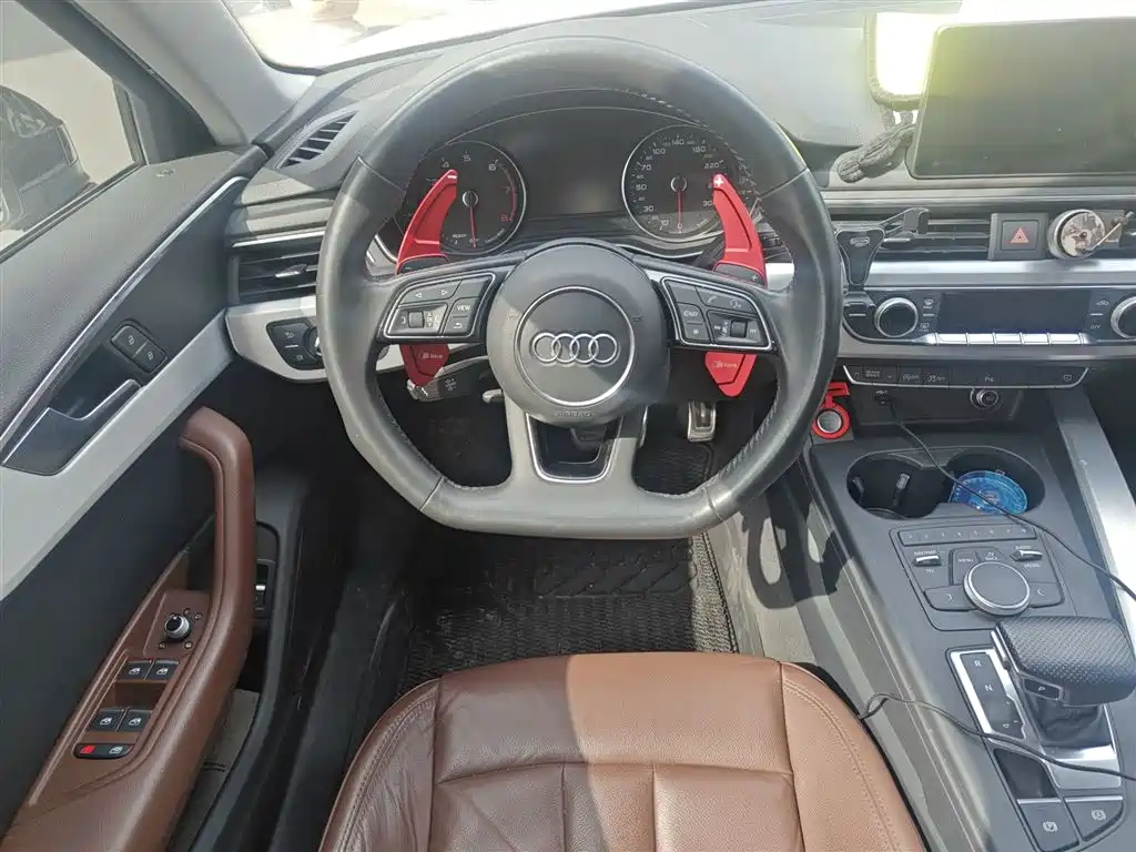 Audi A4L 2018 — фото 3