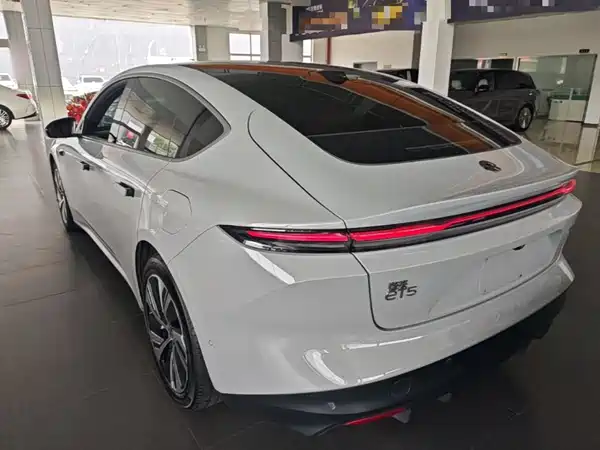 NIO ET5 2023