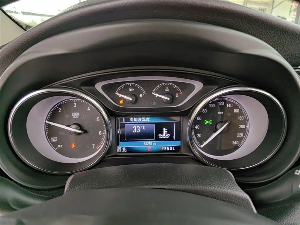 Buick Envision Plus 2021 — фото 12