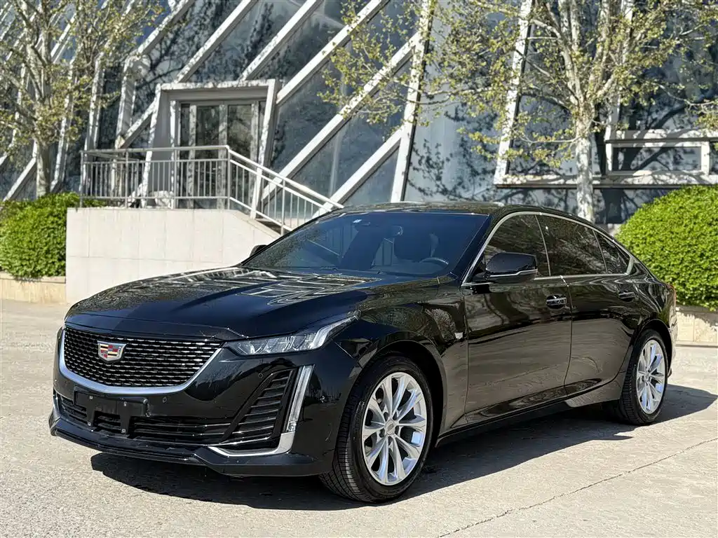 Cadillac CT5 2023 — фото 1