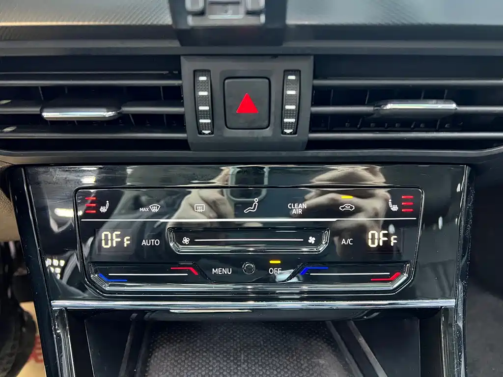 Volkswagen Passat 2023 — фото 20