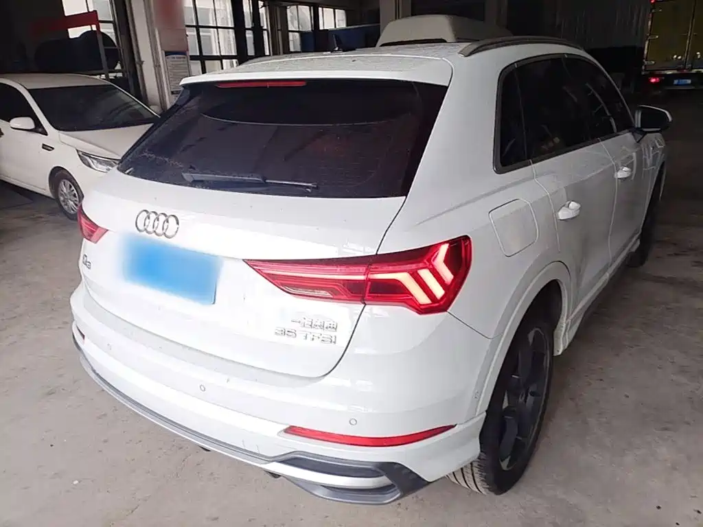 Audi Q3 2021