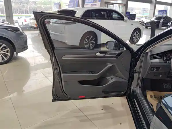 Volkswagen Magotan 2021